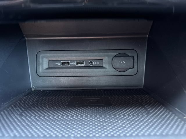 Used 2020 Volkswagen Atlas Cross Sport SEL AWD/4WD image 35