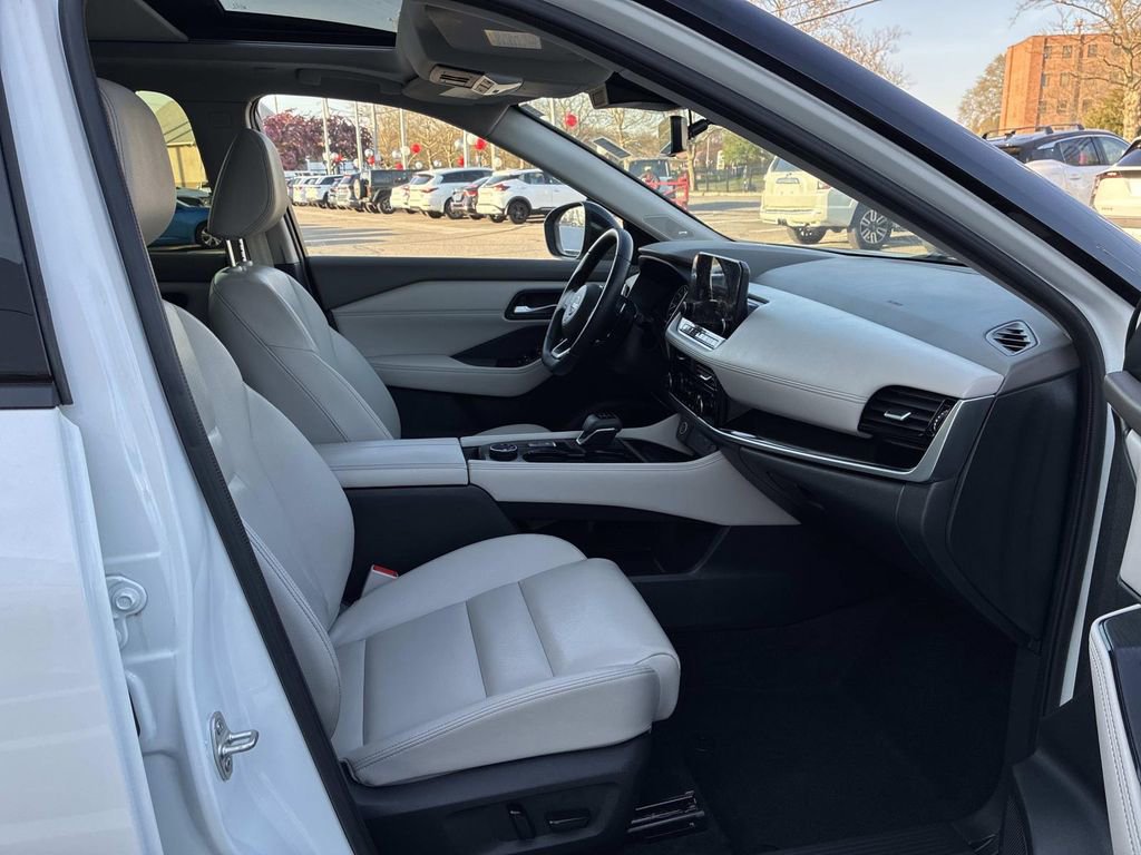 Certified 2023 Nissan Rogue SL w/ SL Premium Package AWD/4WD image 10