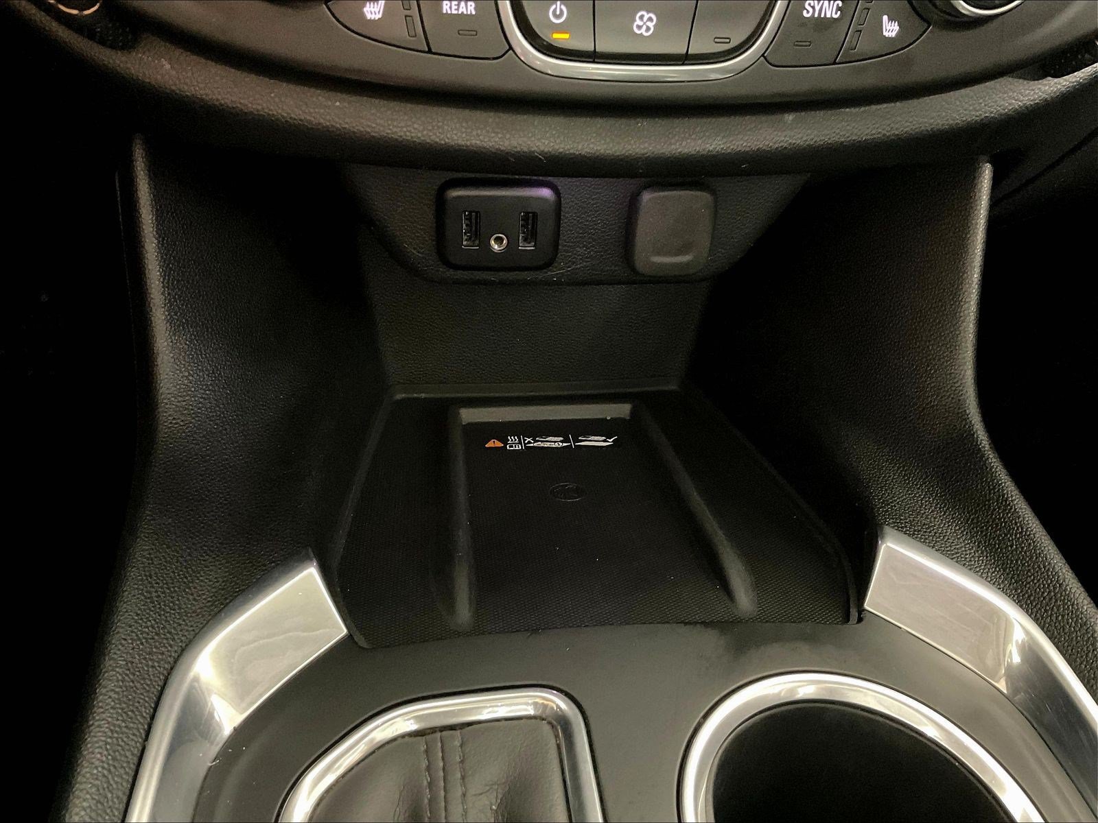 Used 2019 Chevrolet Traverse Premier w/ Redline Edition AWD/4WD image 16