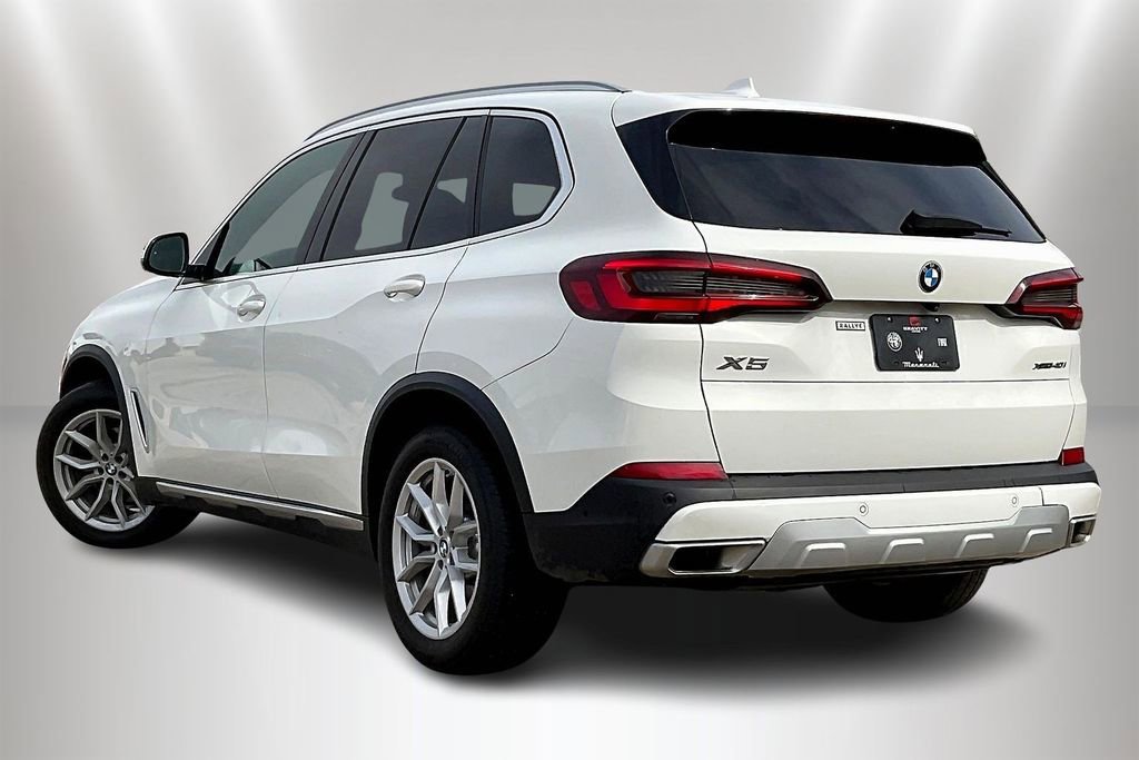 Used 2023 BMW X5 xDrive40i w/ Parking Assistance Package image 4