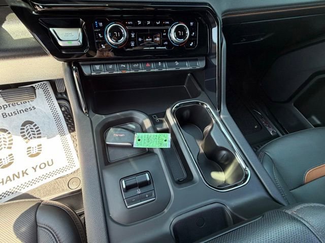 Used 2024 GMC Sierra 2500 AT4 w/ AT4 Premium Plus Package AWD/4WD image 15