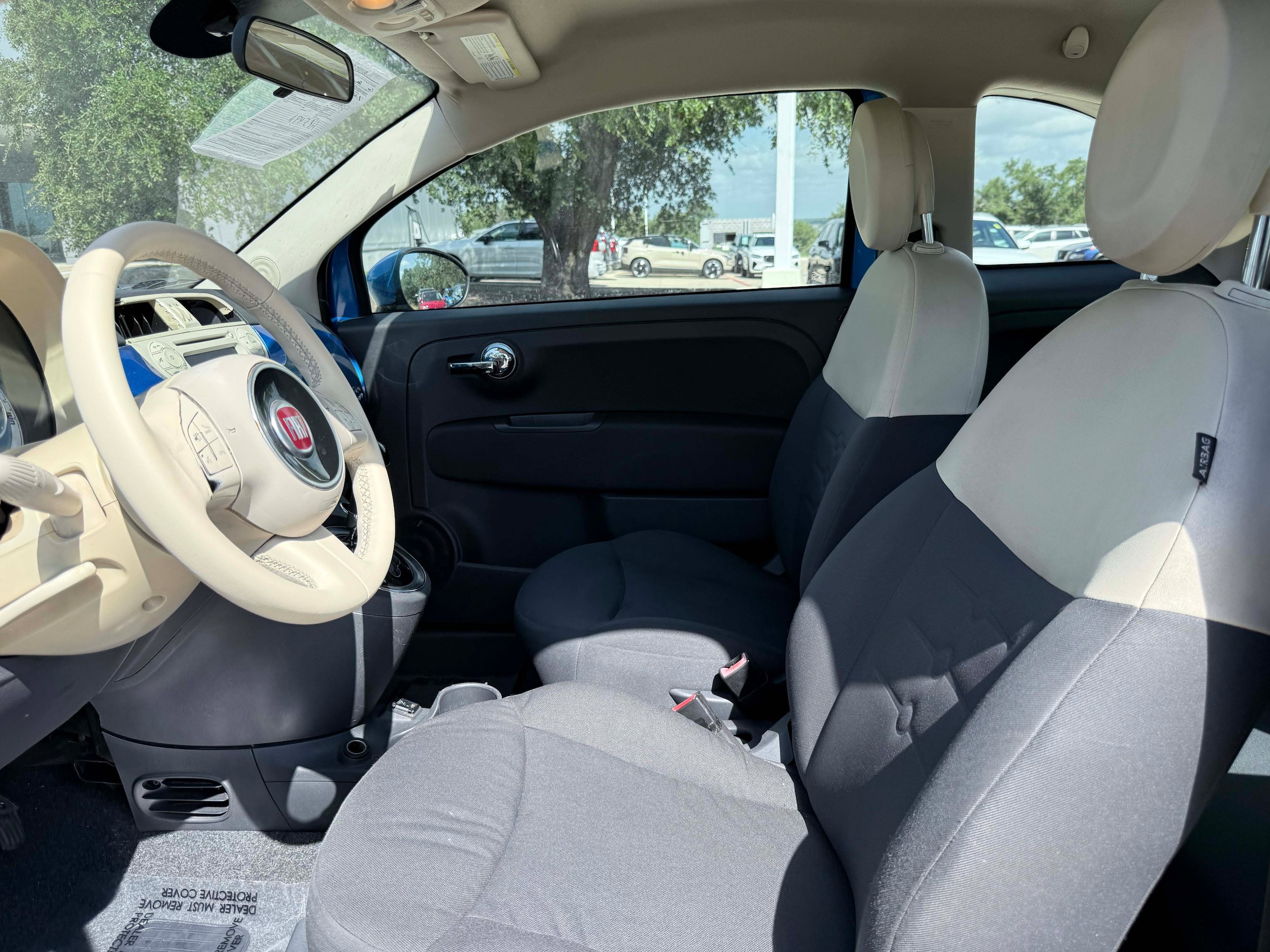 Used 2015 FIAT 500 Pop FWD image 10