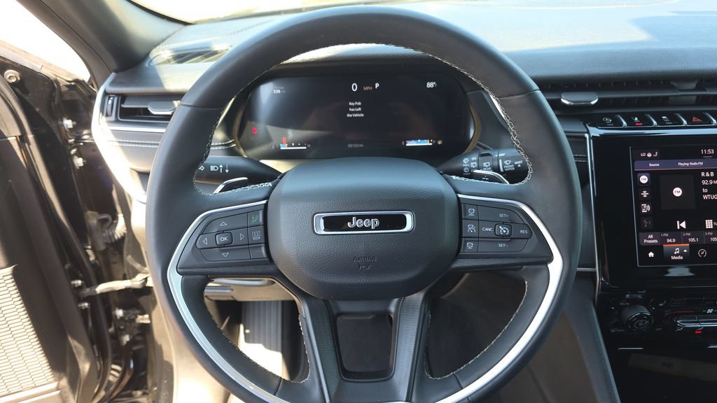 Used 2024 Jeep Grand Cherokee Altitude RWD image 15