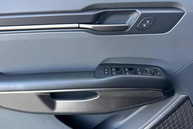 Certified 2024 Kia EV9 Light Long Range RWD image 13