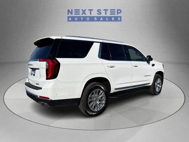 Used 2025 GMC Yukon Denali AWD/4WD image 8