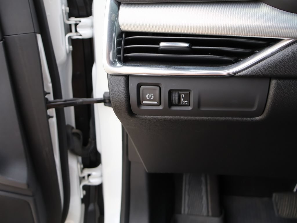 Used 2019 Cadillac XT4 Premium Luxury AWD/4WD image 41
