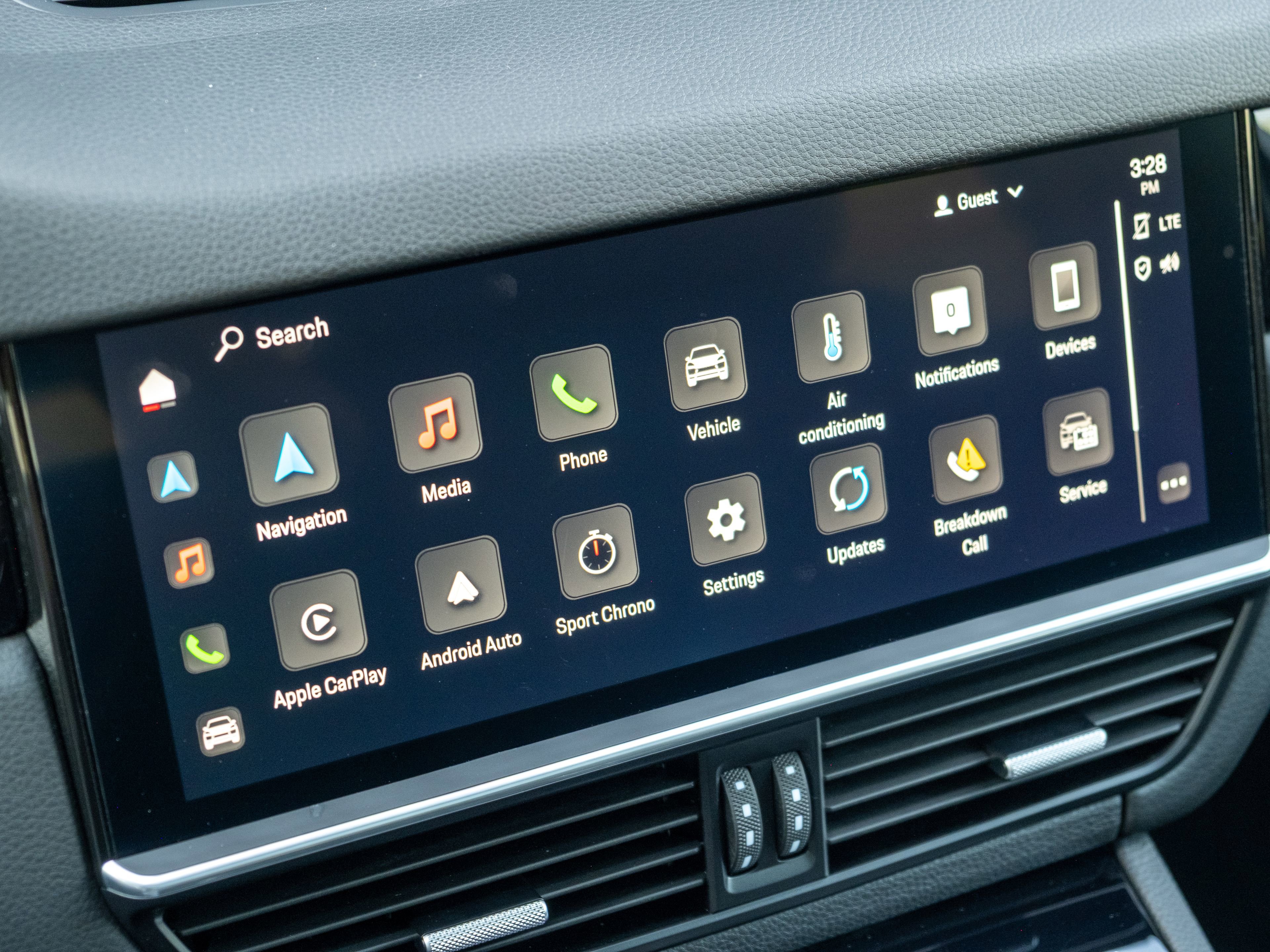 Certified 2023 Porsche Cayenne S image 22