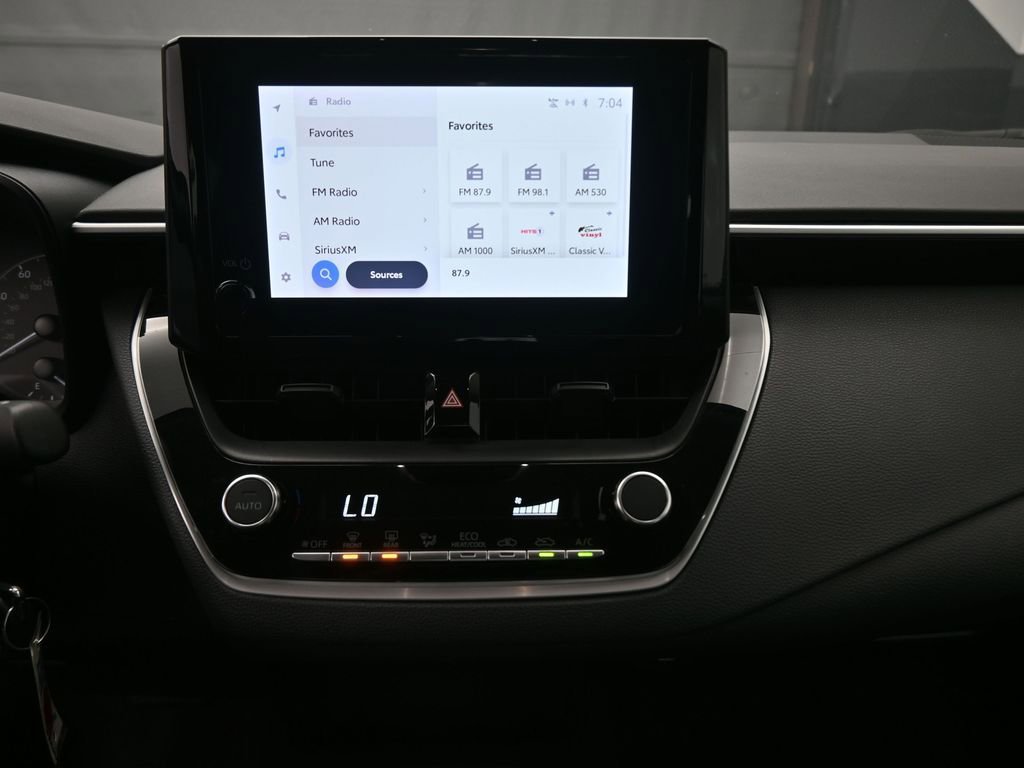 Used 2024 Toyota Corolla LE FWD image 9