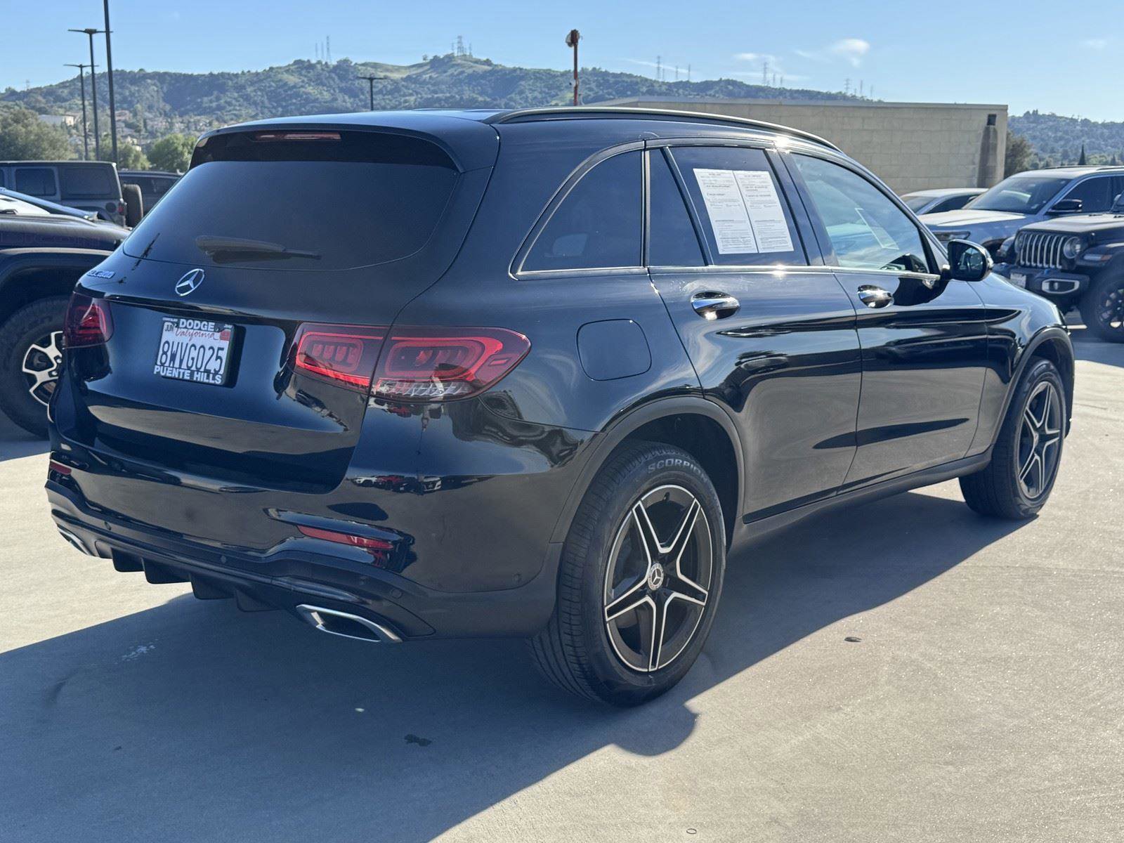 Used 2021 Mercedes-Benz GLC 300 image 6