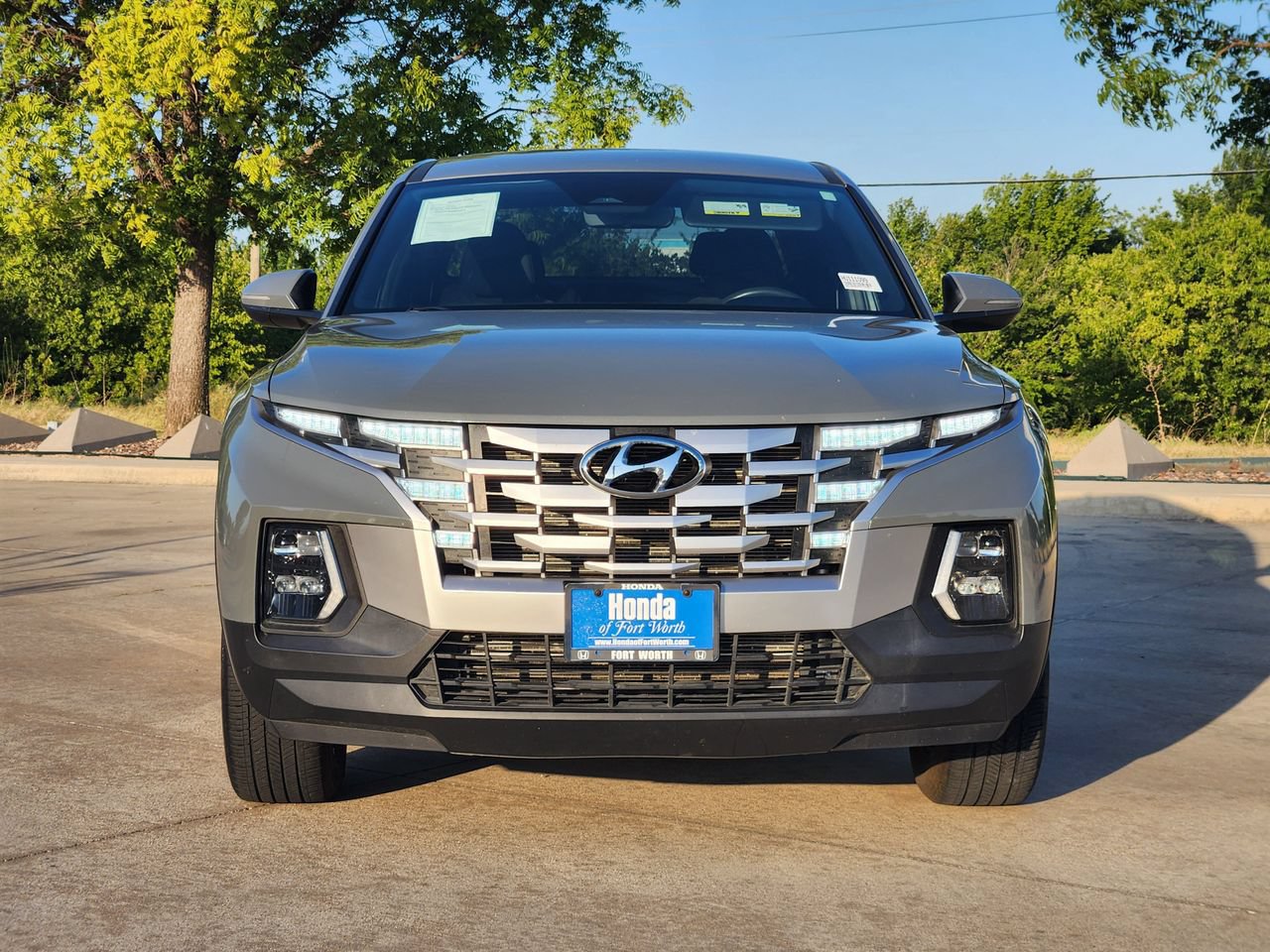 Used 2024 Hyundai Santa Cruz SEL FWD image 2