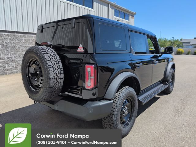 New 2026 Ford Bronco Outer Banks w/ Black Appearance Package AWD/4WD image 3