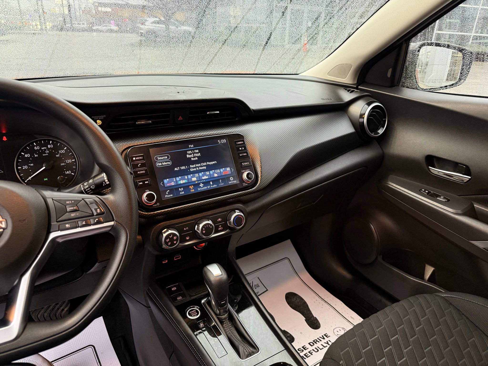 Used 2023 Nissan Kicks SV image 38