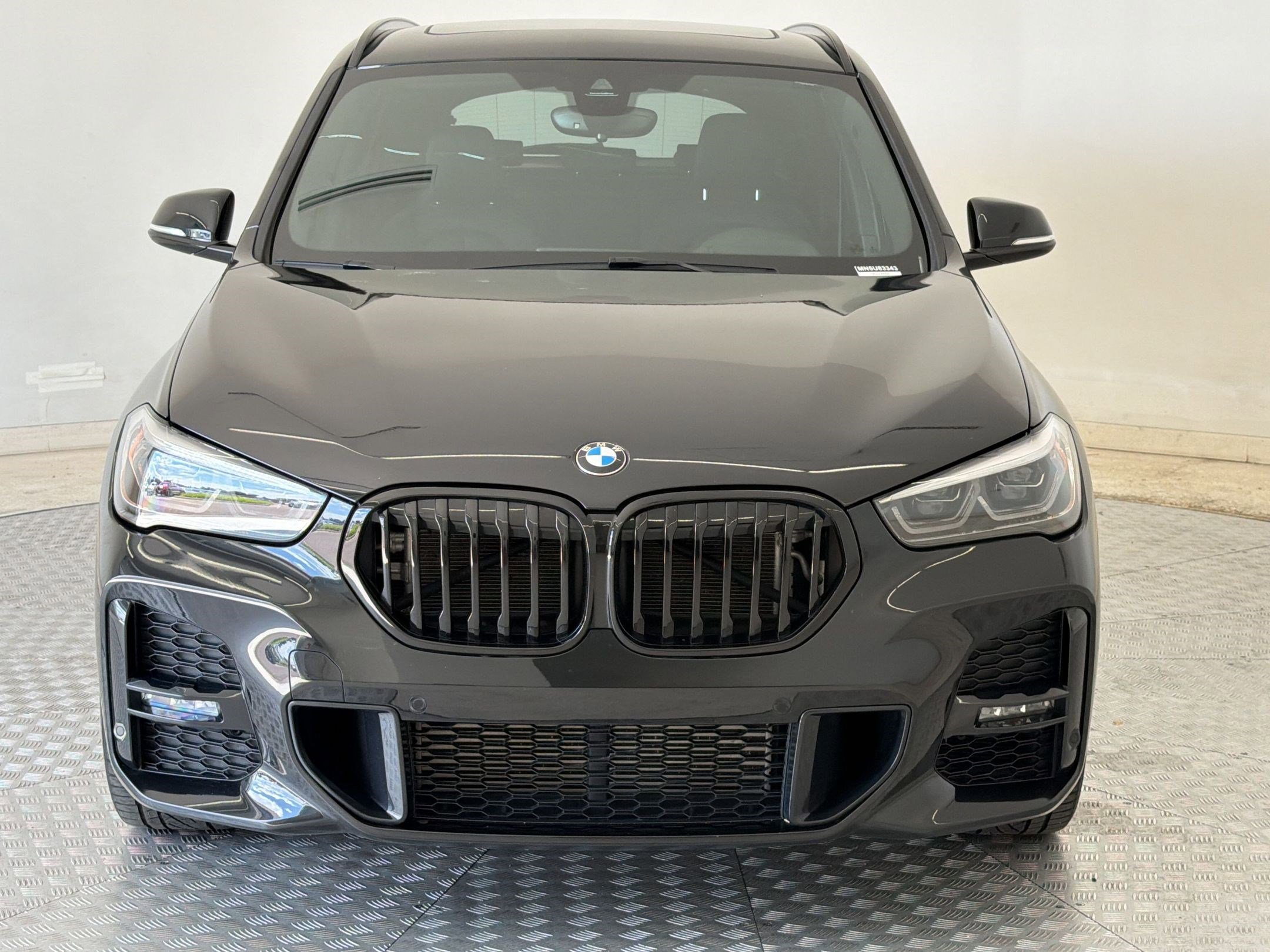 Used 2022 BMW X1 xDrive28i w/ M Sport Package AWD/4WD image 6