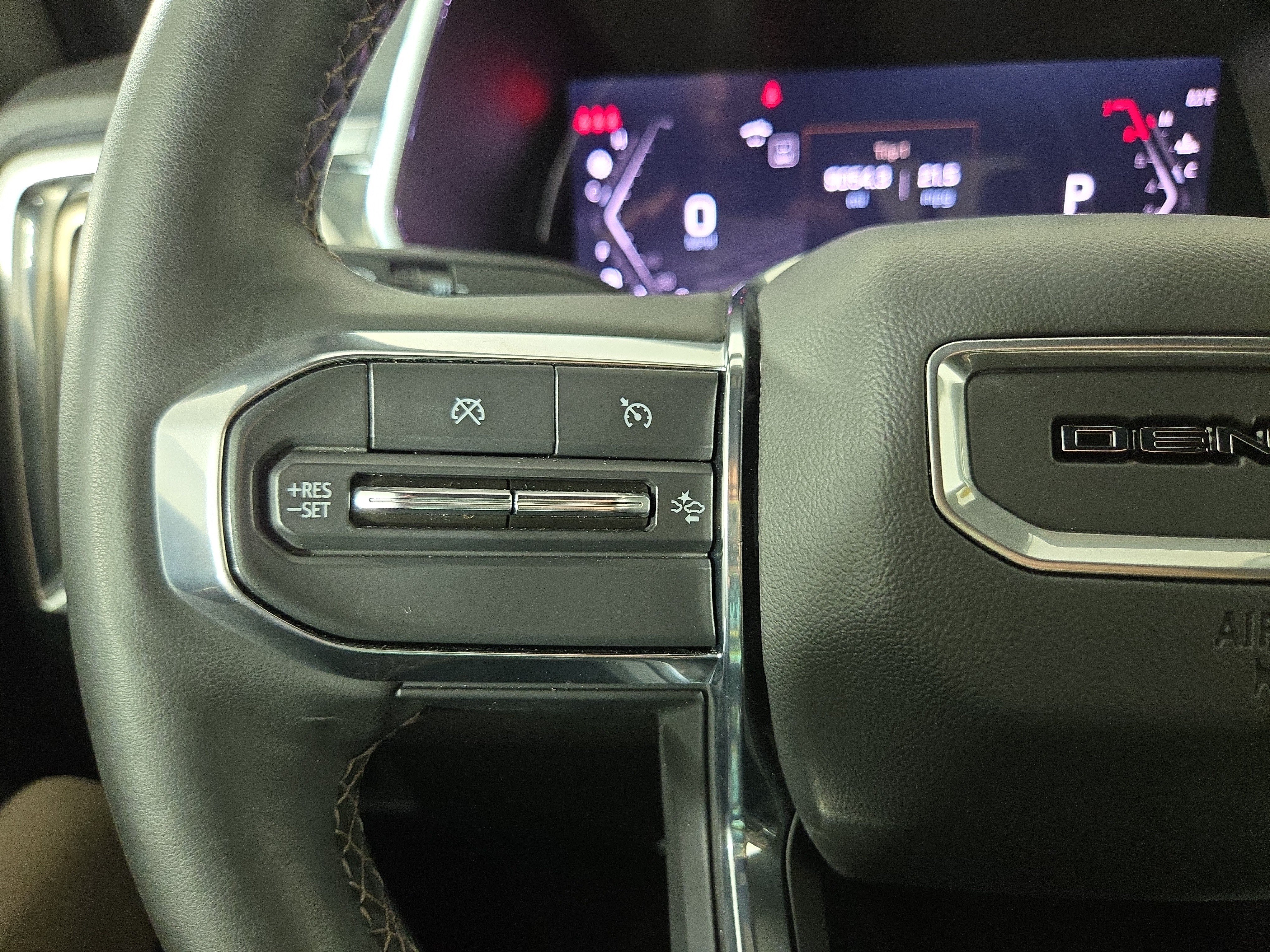 Certified 2025 GMC Canyon Denali AWD/4WD image 15