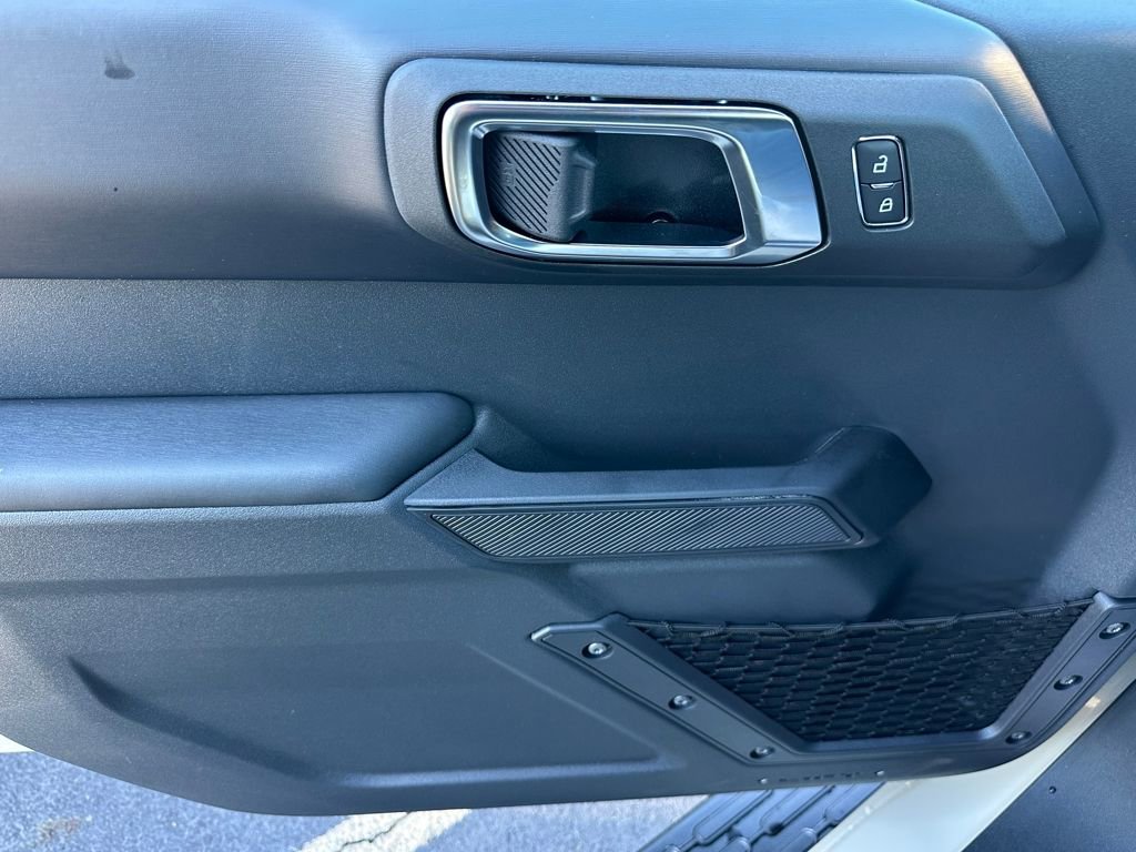 New 2025 Ford Bronco Outer Banks image 9