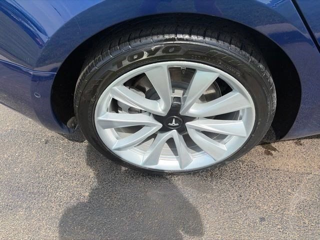 Used 2018 Tesla Model 3 Long Range RWD image 36