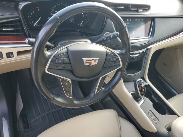 Certified 2019 Cadillac XT5 Luxury w/ Trailering Package image 19