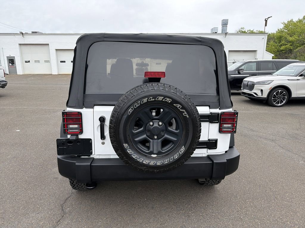 Used 2016 Jeep Wrangler Sport w/ Connectivity Group AWD/4WD image 4