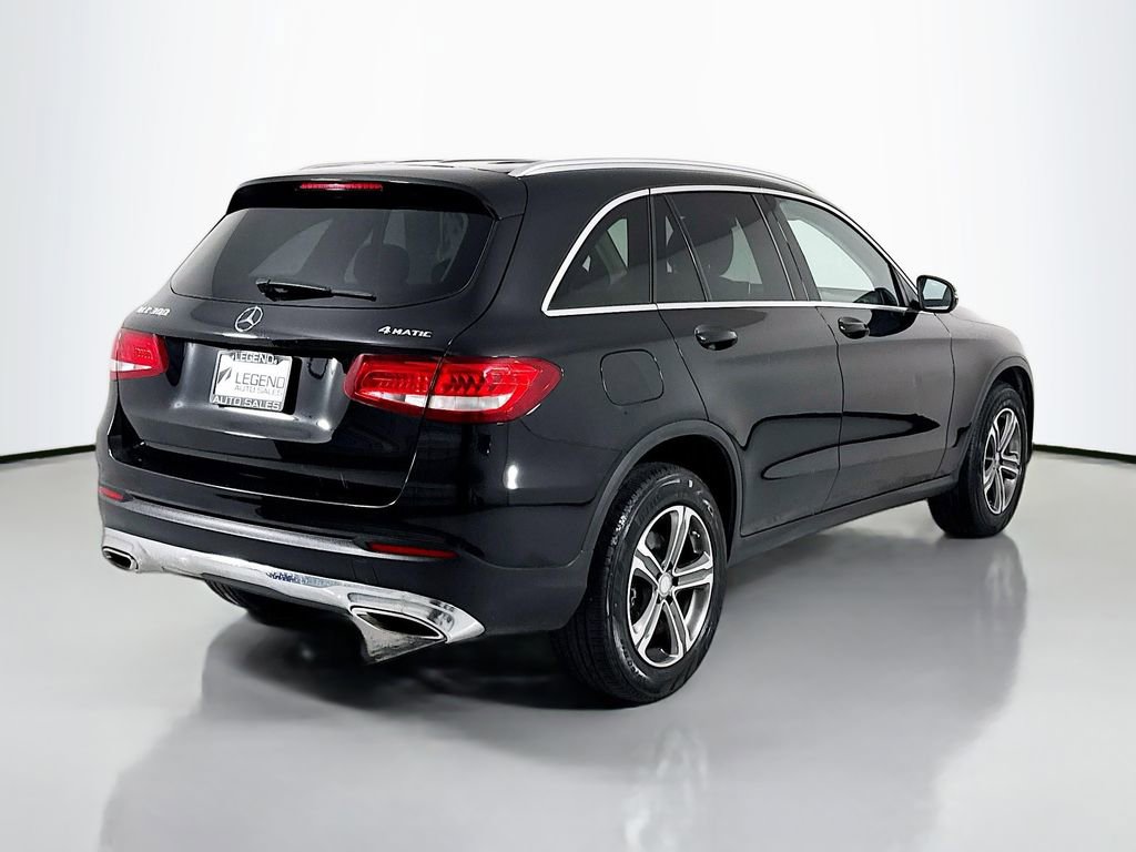 Used 2016 Mercedes-Benz GLC 300 4MATIC image 5