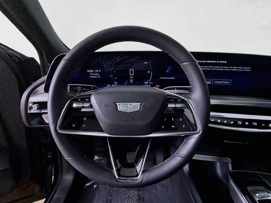 Used 2024 Cadillac Lyriq Luxury AWD/4WD image 11