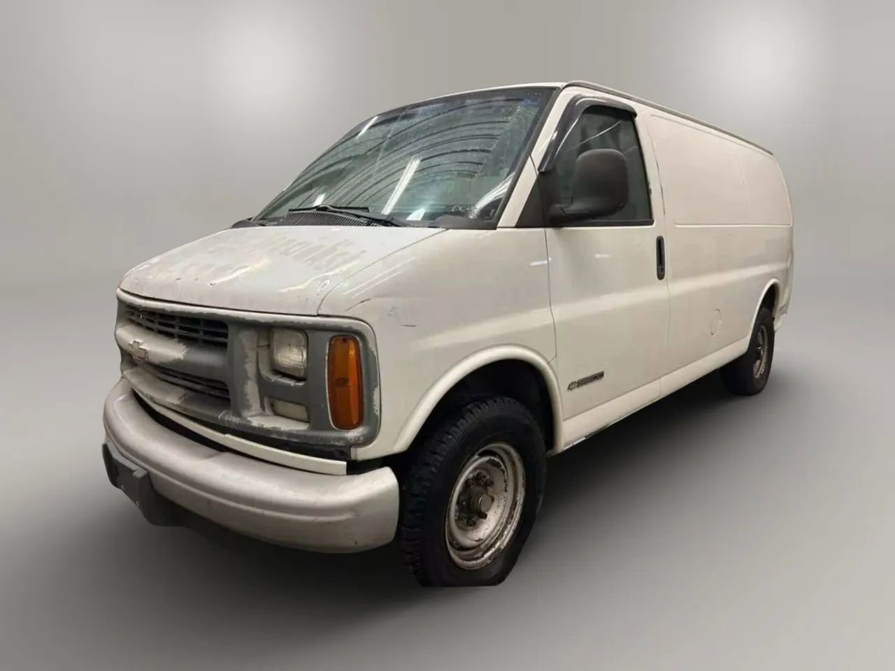 Used 2000 Chevrolet Express 3500