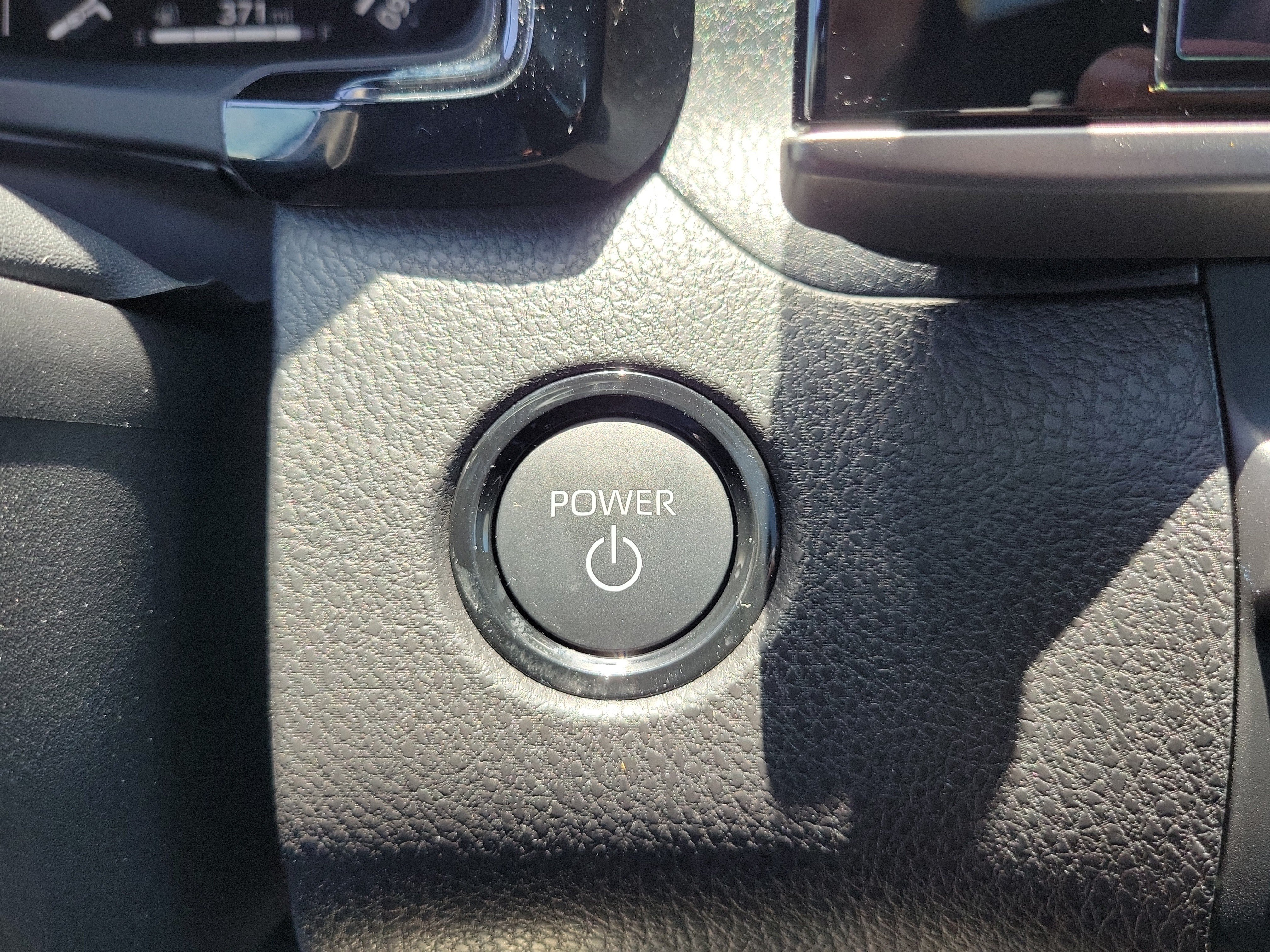Used 2025 Toyota Camry XSE FWD image 29