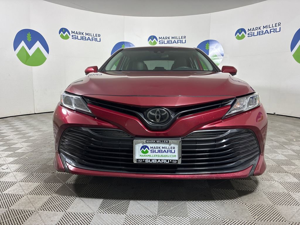 Used 2019 Toyota Camry LE image 2