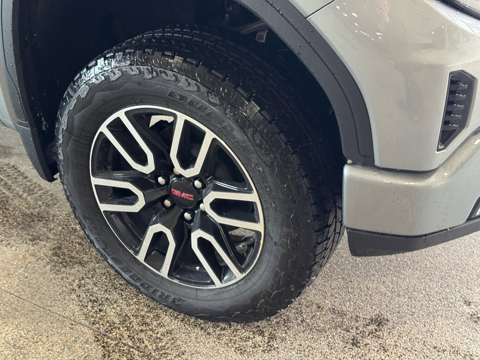 New 2026 GMC Sierra 1500 AT4 w/ AT4 Premium Package AWD/4WD image 4