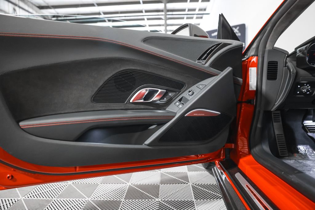 Used 2023 Audi R8 V10 GT image 30