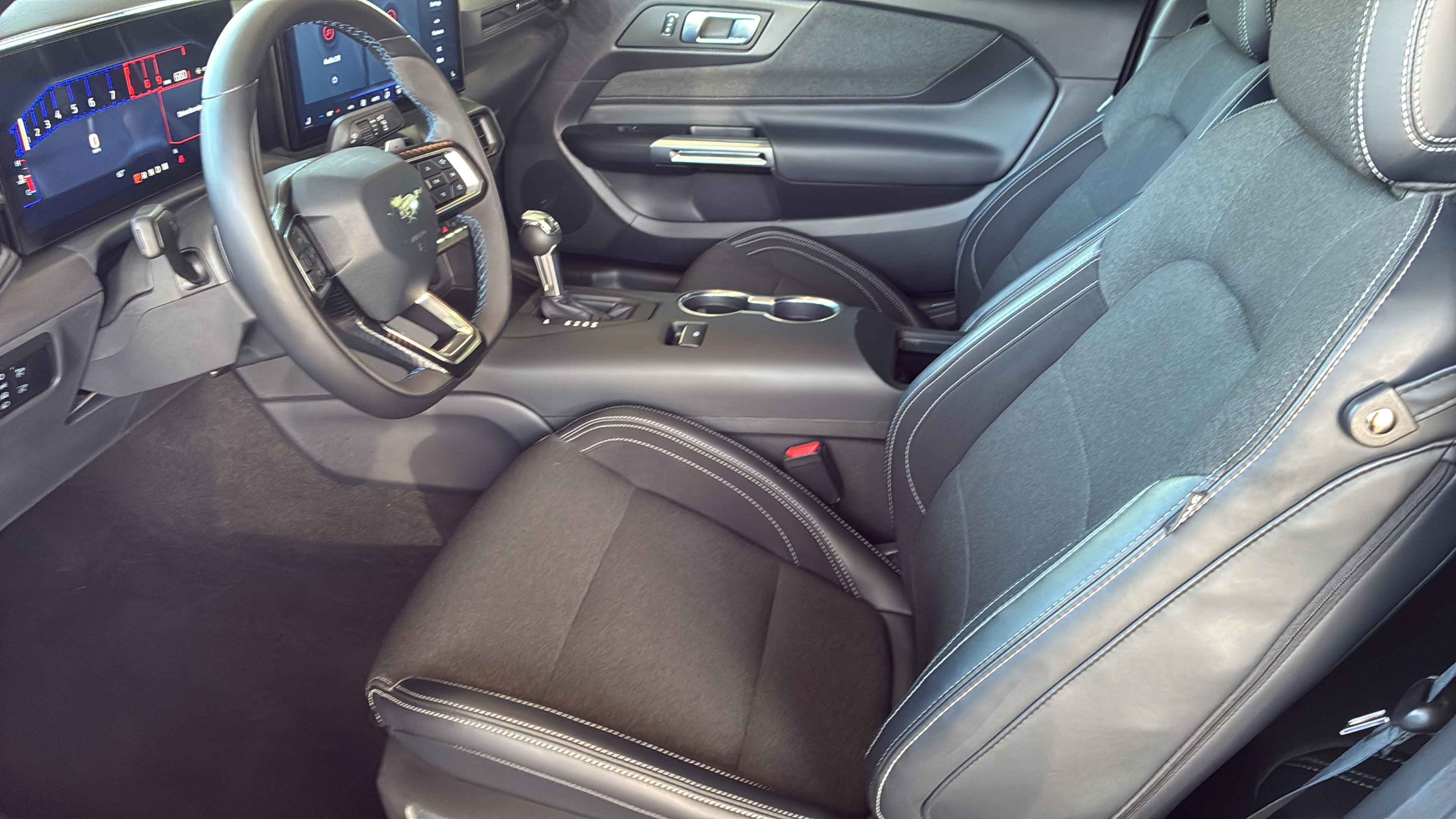 Used 2024 Ford Mustang GT RWD image 18