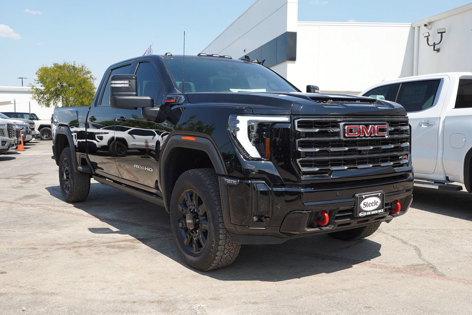 New 2026 GMC Sierra 2500 AT4 w/ AT4 Premium Plus Package AWD/4WD image 3