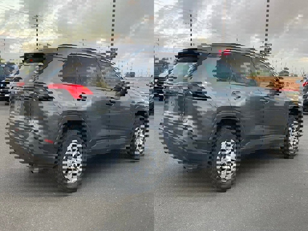Used 2021 Toyota RAV4 LE w/ Carpet Mat Package (TMS) image 5