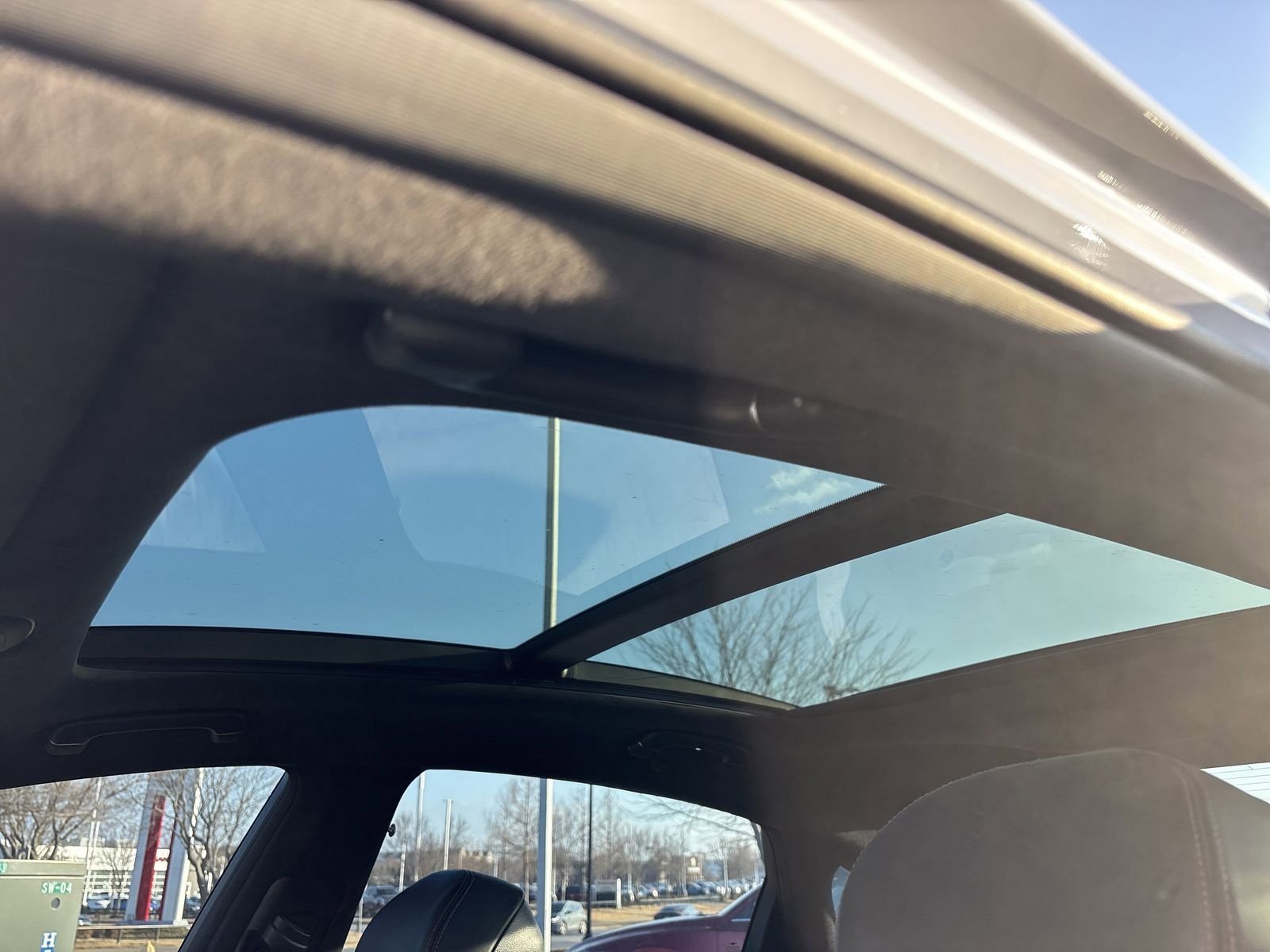 Used 2019 Genesis G80 3.3T Sport image 9