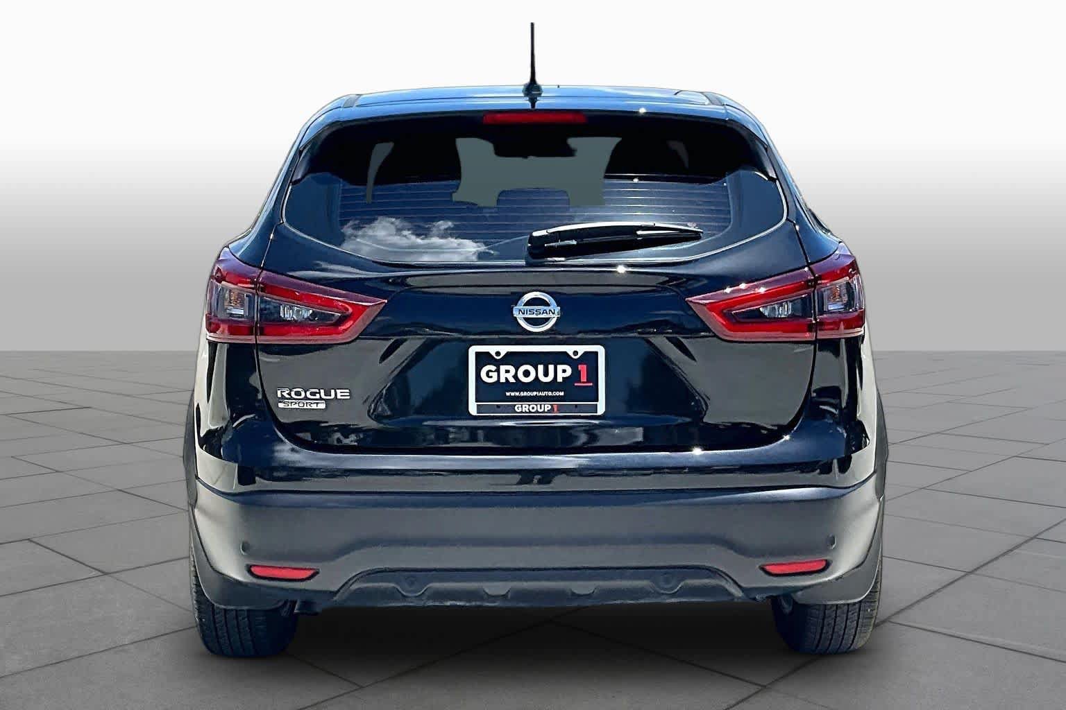 Used 2022 Nissan Rogue Sport S FWD image 5