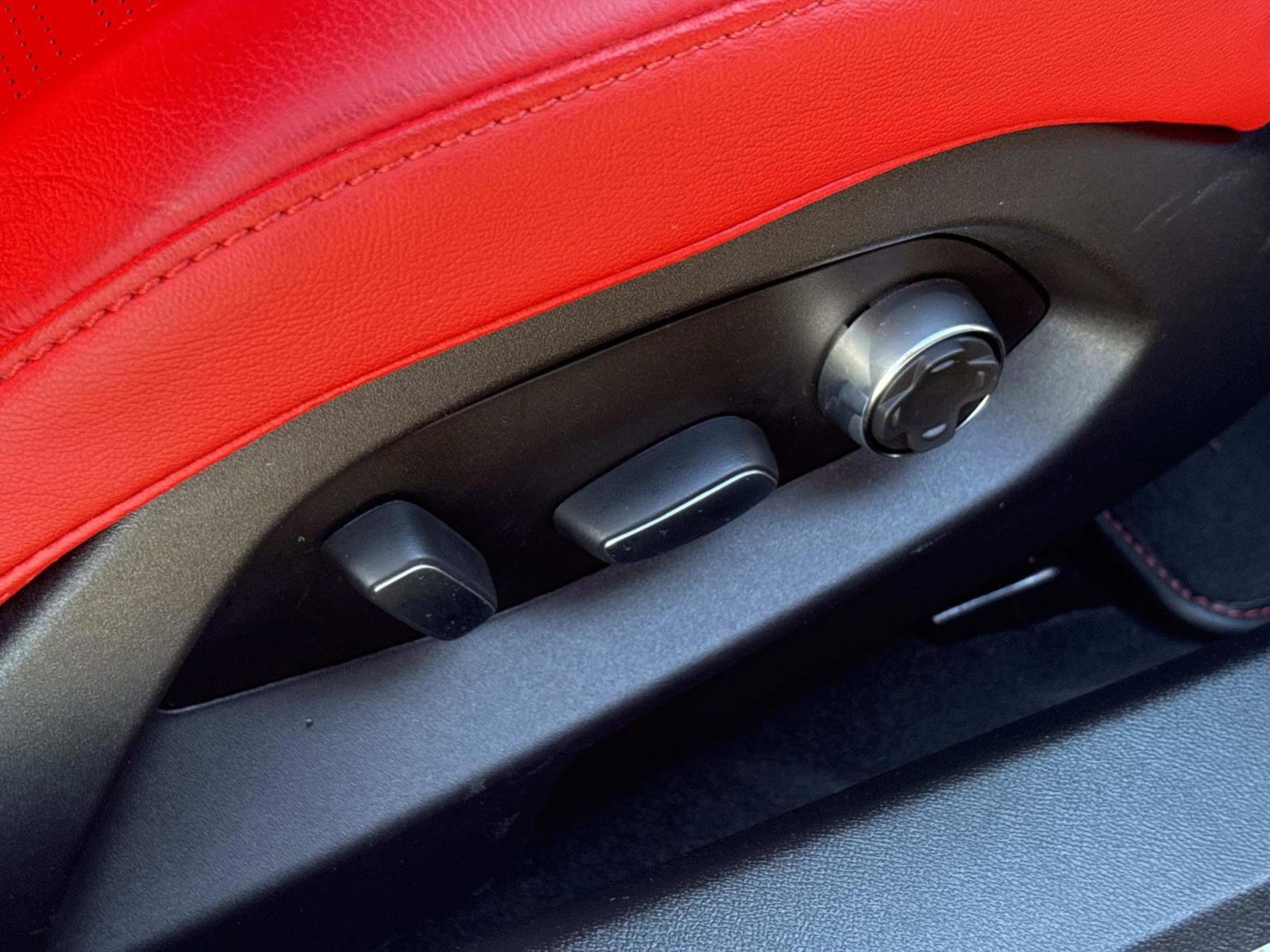 Used 2020 Chevrolet Corvette Stingray Preferred Conv w/ 2LT Preferred Equipment Group image 33