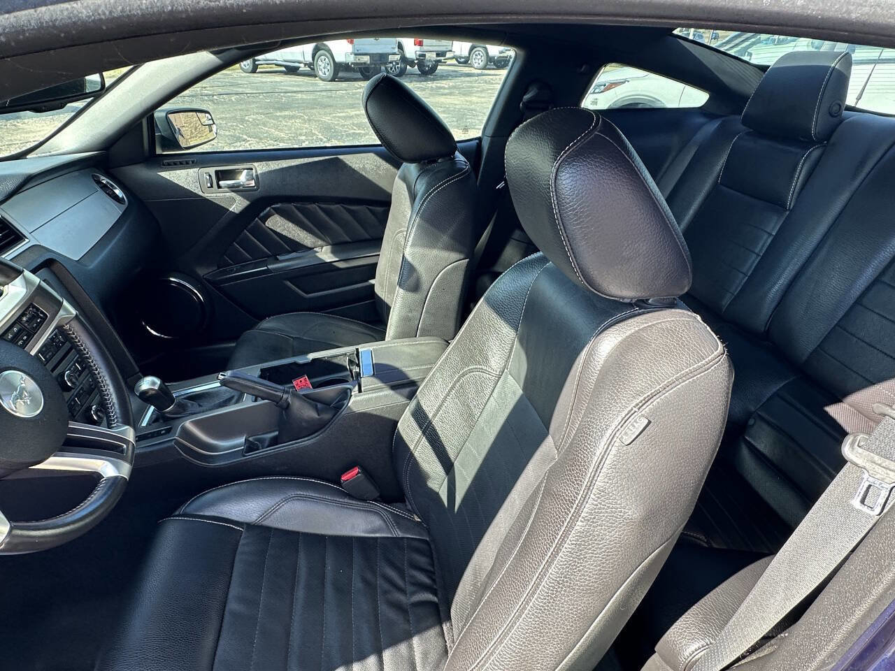 Used 2012 Ford Mustang Premium image 11