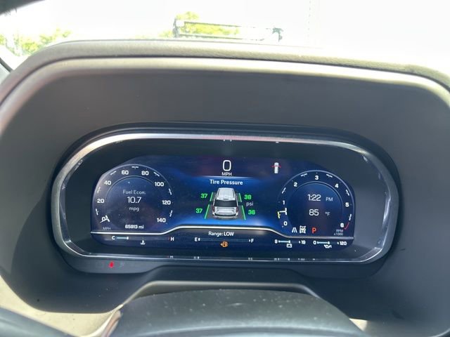 Used 2024 Chevrolet Suburban Premier image 20