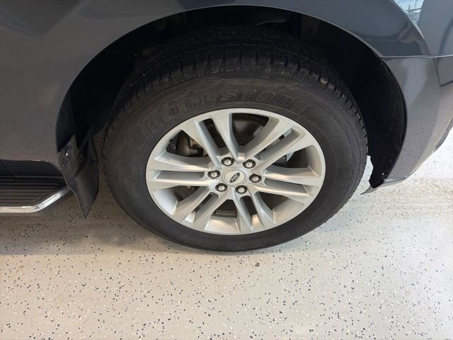 Used 2022 Ford Expedition Max XLT image 10