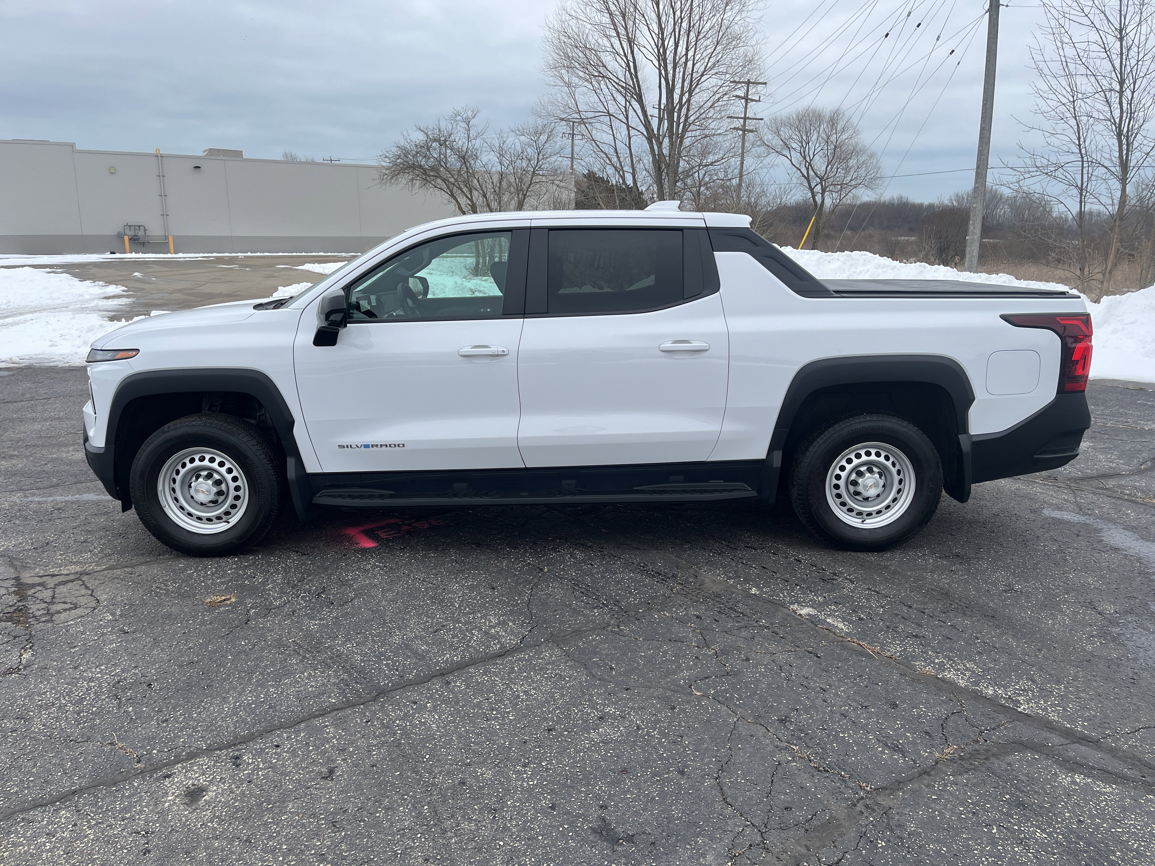 Used 2025 Chevrolet Silverado EV W/T image 3