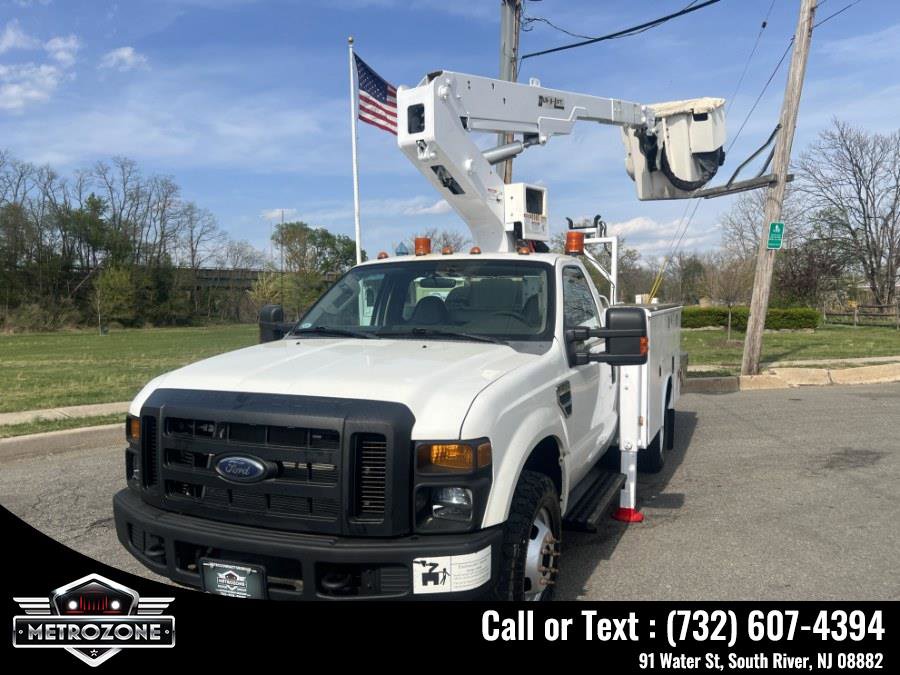 Used 2009 Ford F350 XL RWD image 2
