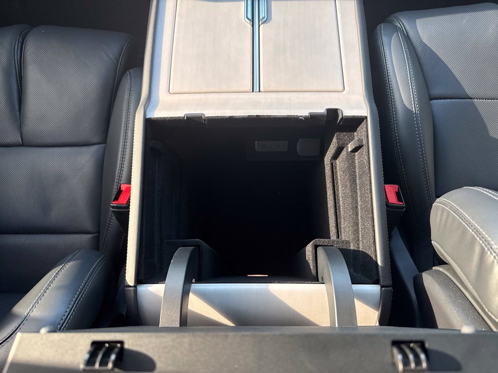 Used 2026 Lincoln Navigator Premiere AWD/4WD image 26