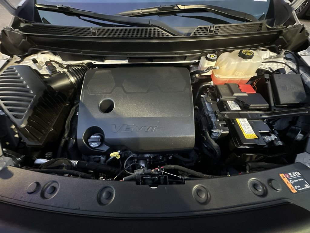Used 2023 Buick Enclave Essence image 25