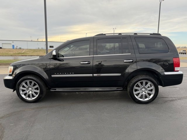 Used 2008 Chrysler Aspen Limited image 4