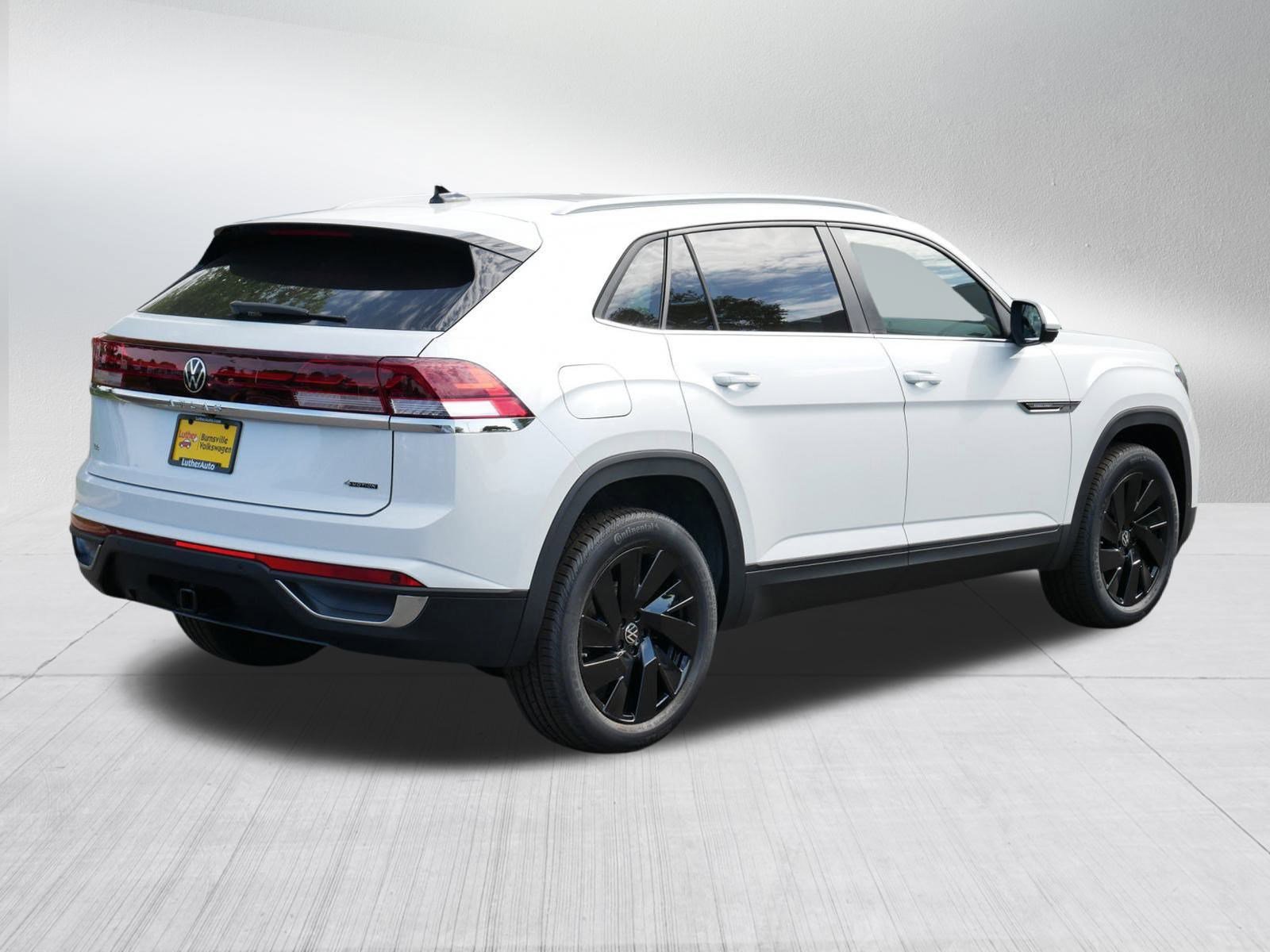 New 2026 Volkswagen Atlas Cross Sport SE image 4