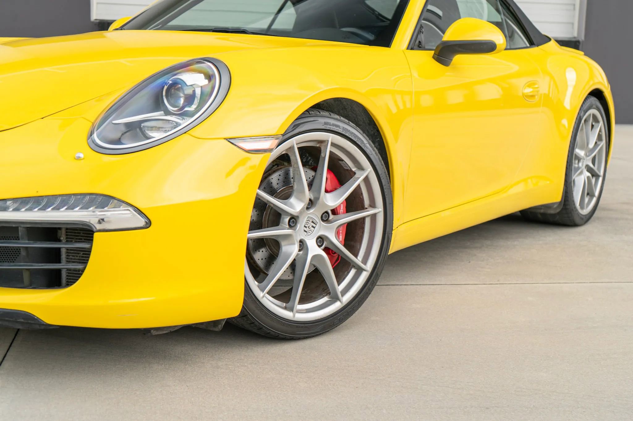 Used 2015 Porsche 911 Carrera S image 29