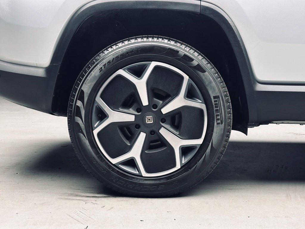 Used 2024 Rivian R1S Adventure Dual AWD/4WD image 45