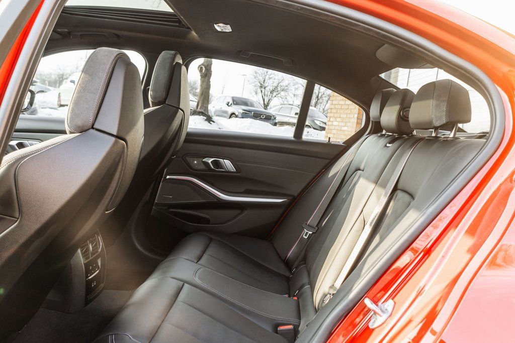 Used 2025 BMW M3 Competition w/ Premium Package image 34