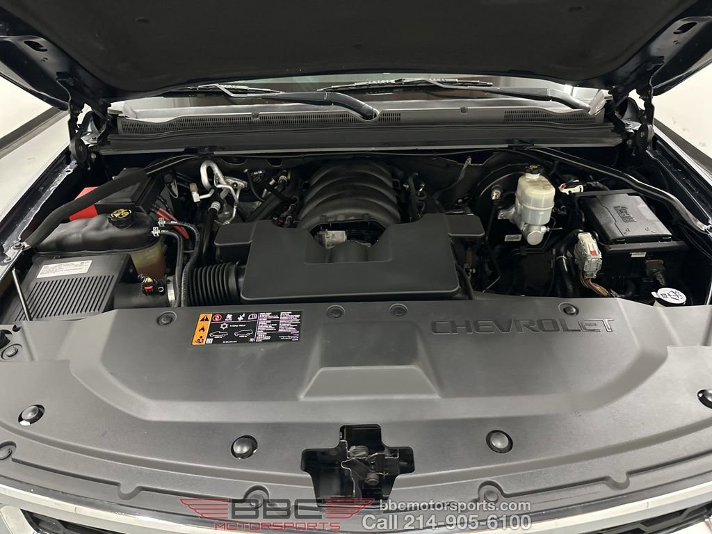 Used 2019 Chevrolet Suburban LT image 6