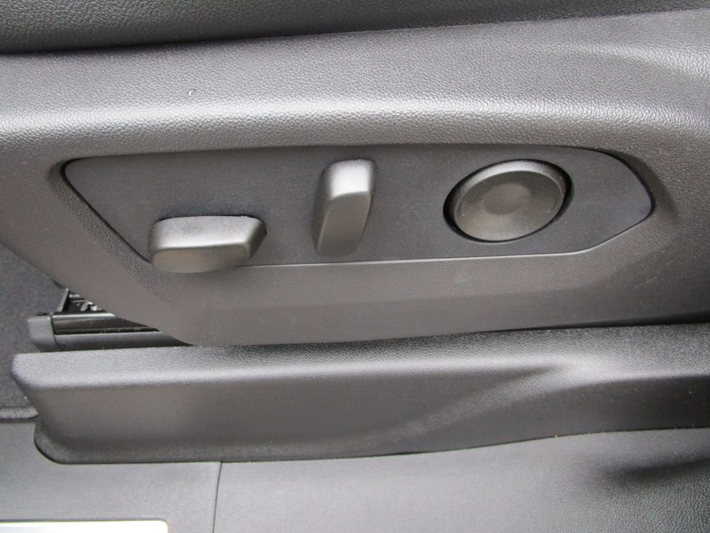 New 2026 GMC Yukon Elevation image 24