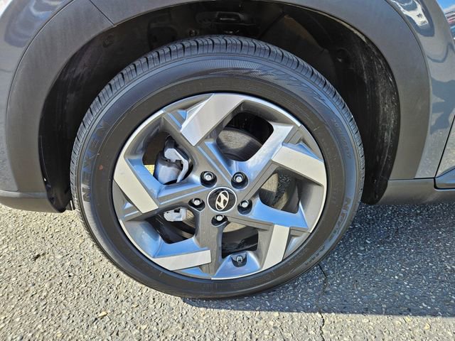 Used 2025 Hyundai Venue SEL image 9